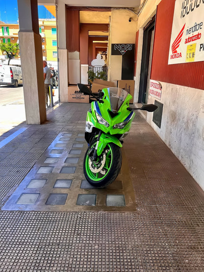 Kawasaki ninja zx-4rr