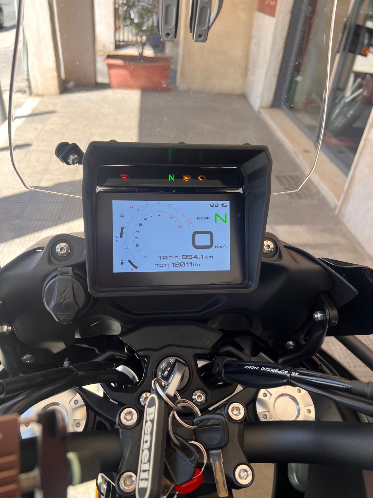 Benelli TRK 702 X