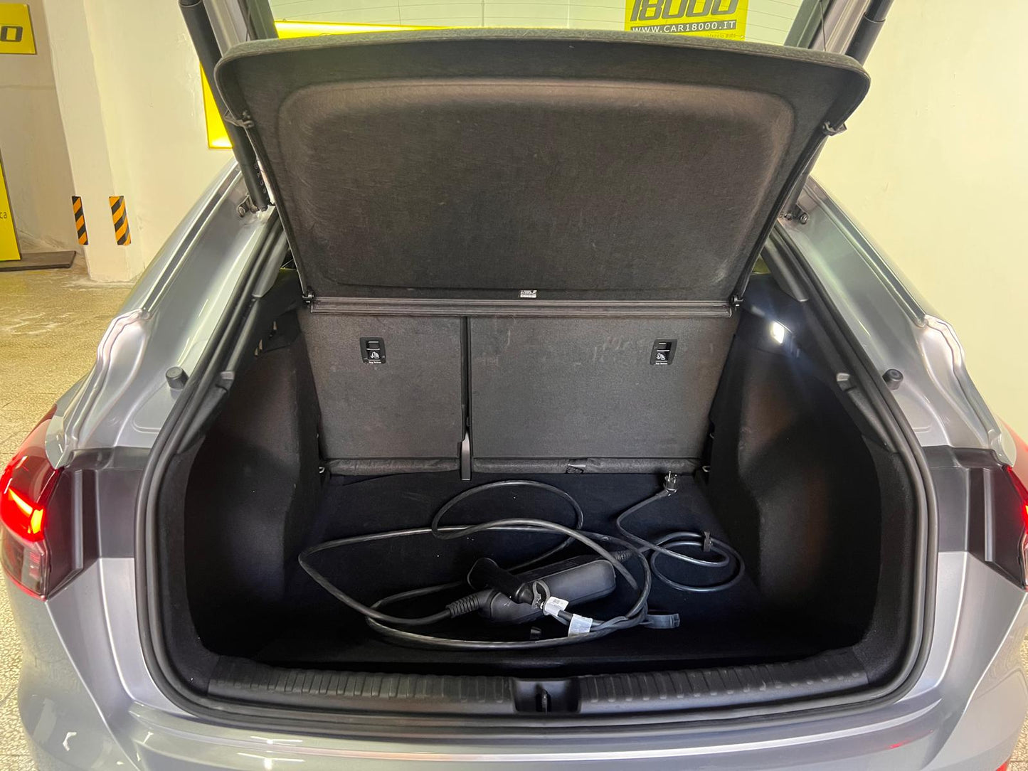 AUDI Q4 e-tron Sportback  40 Business Advanced