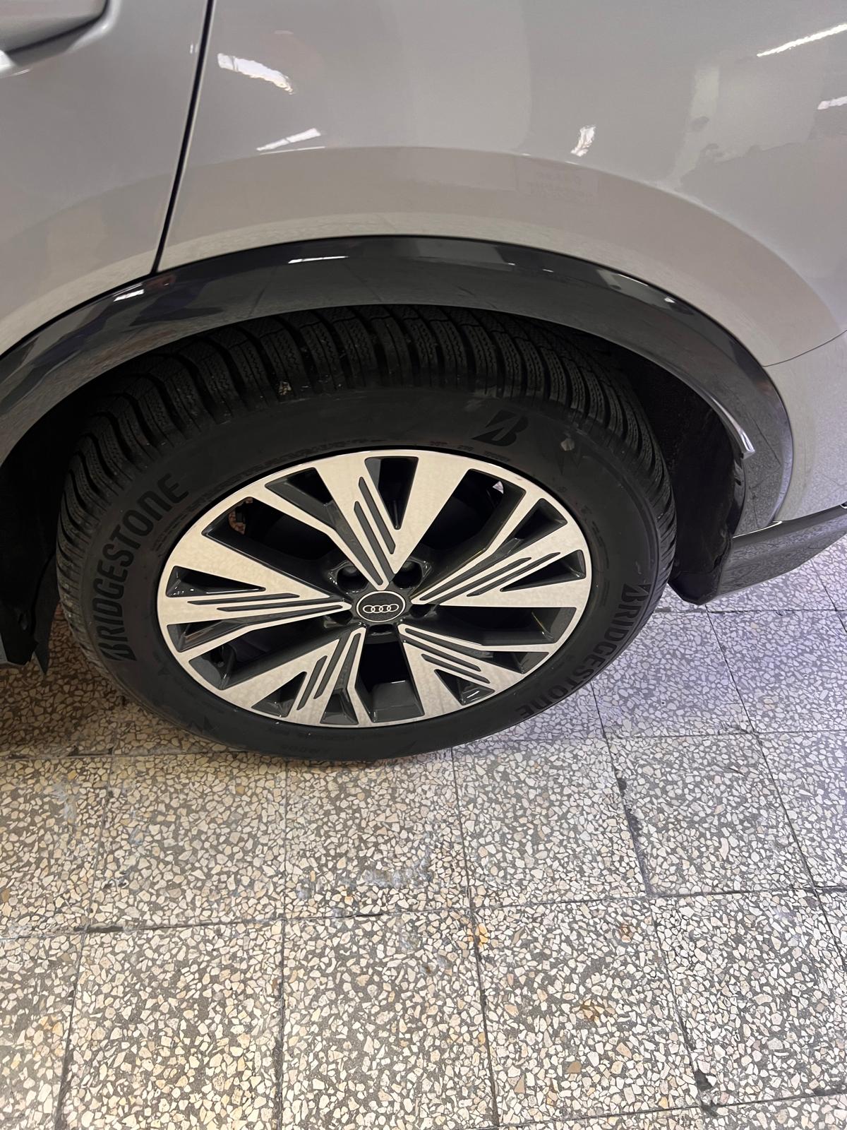 AUDI Q4 e-tron Sportback  40 Business Advanced