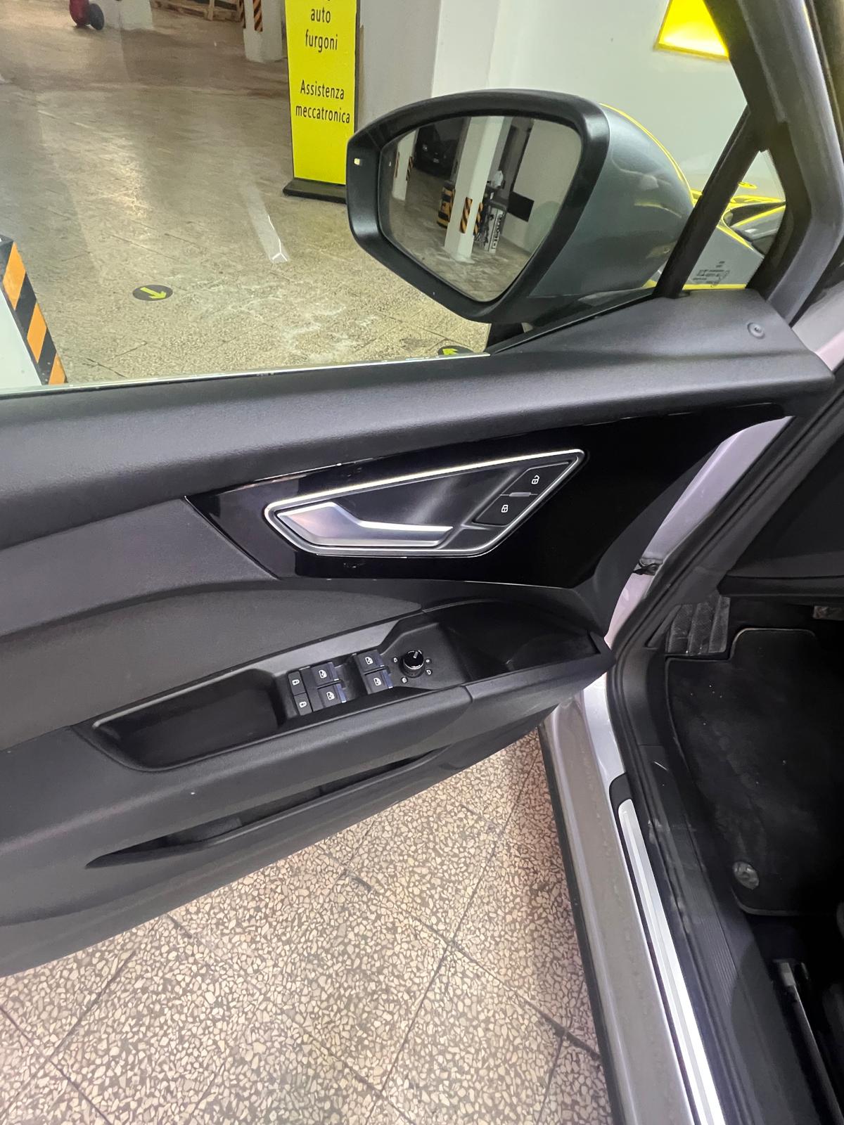 AUDI Q4 e-tron Sportback  40 Business Advanced