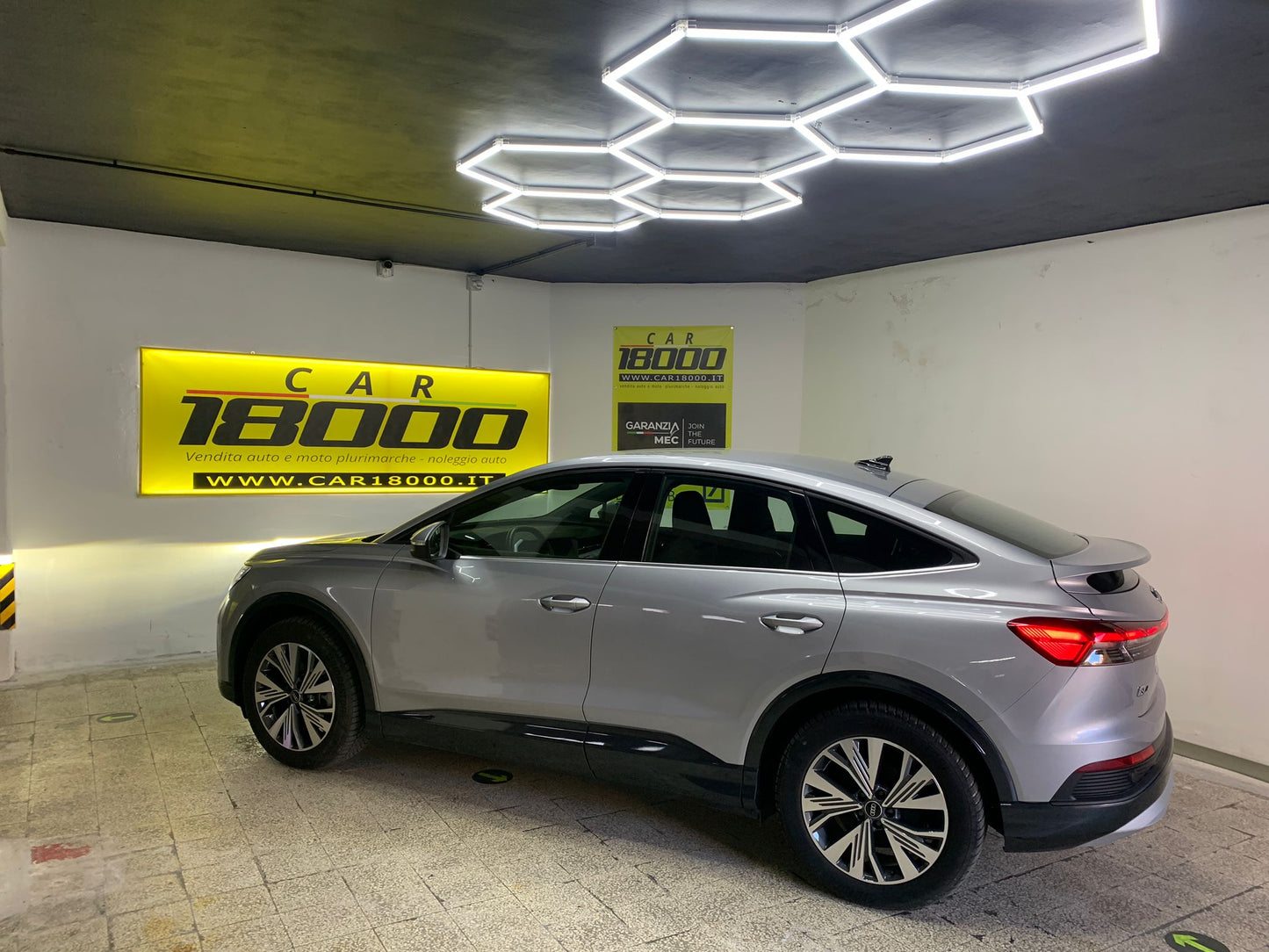 AUDI Q4 e-tron Sportback  40 Business Advanced