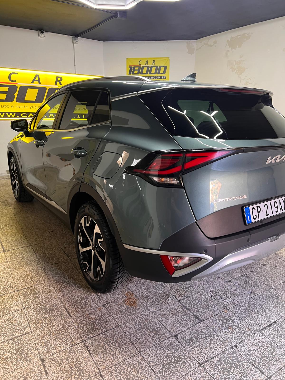 KIA SPORTAGE 1.6 TGDI HEV STYLE 2WD AUTO FP anno 2023 km 119.000